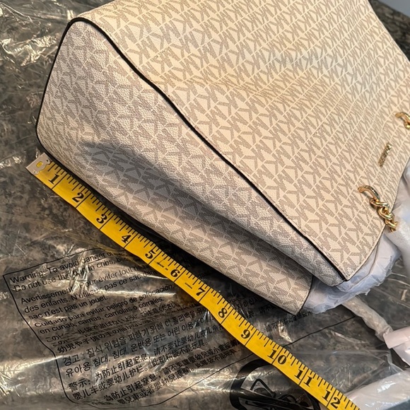 Michael Kors Ellis Cream Tote with Signature Monogram NWT - Picture 12 of 17